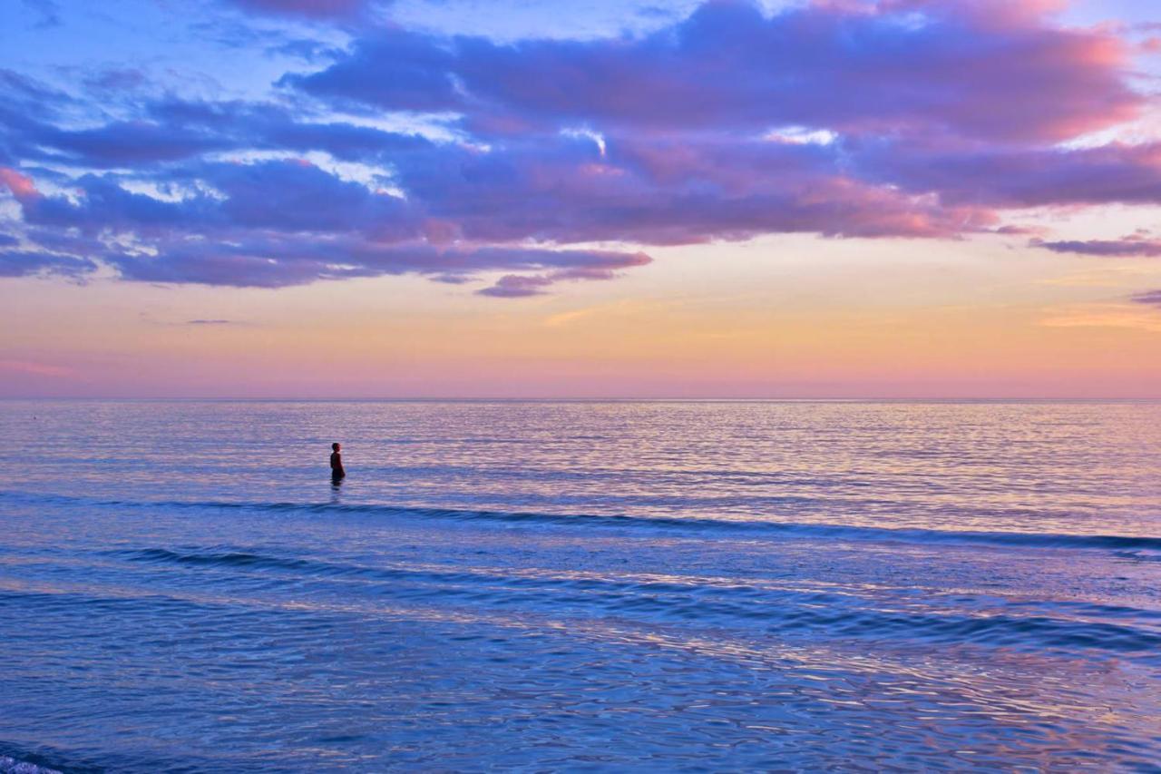 Anna Maria Island Beach Waves Bradenton Beach Extérieur photo